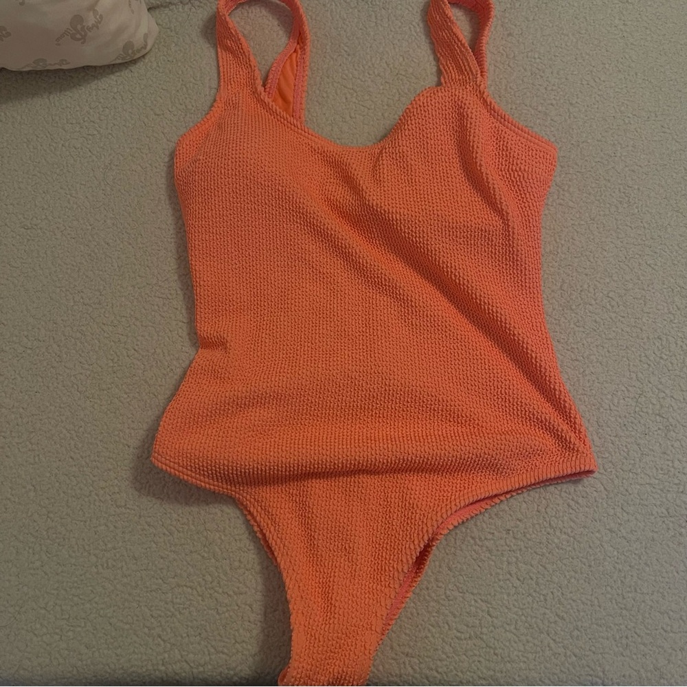 PINK Rip Curl One Piece - a lot more bright coral irl!